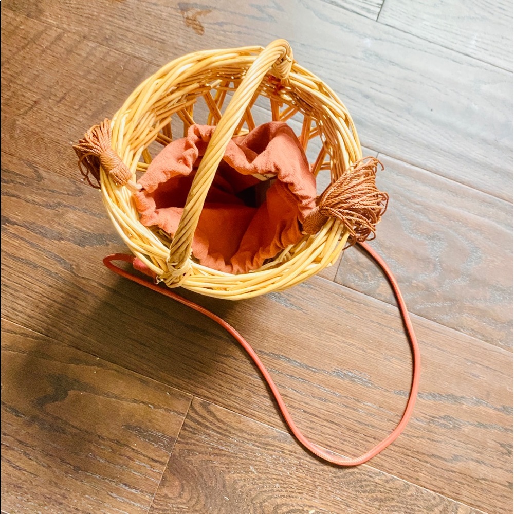 Mango Rattan bucket bag - Picture 8 of 10